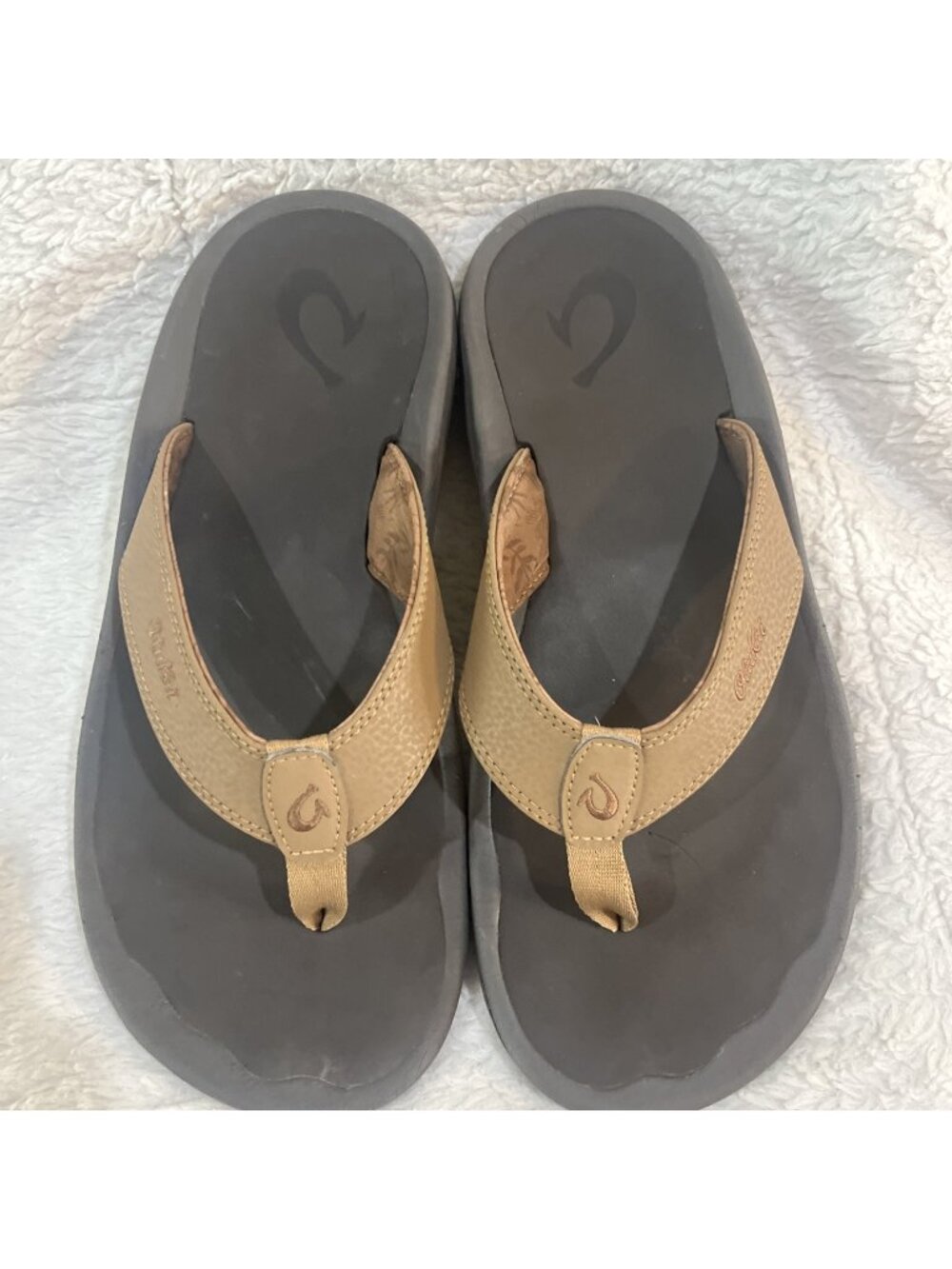 OluKai Ohana Men’s Beach Sandals Tan Dark Java Waterproof Comfort Flip Flops 9.5